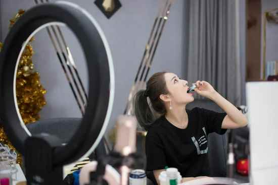 35ޱ櫹ǡʱ䡱ǰչ¶ƣ̬Խ 㣩